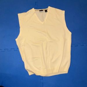 Jos. A Bank Imperfect 100% Merino Wool Men’s pullover white vest XL (holes)